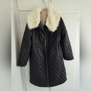 Women's Black Quilted Coat with Faux Fur Collar